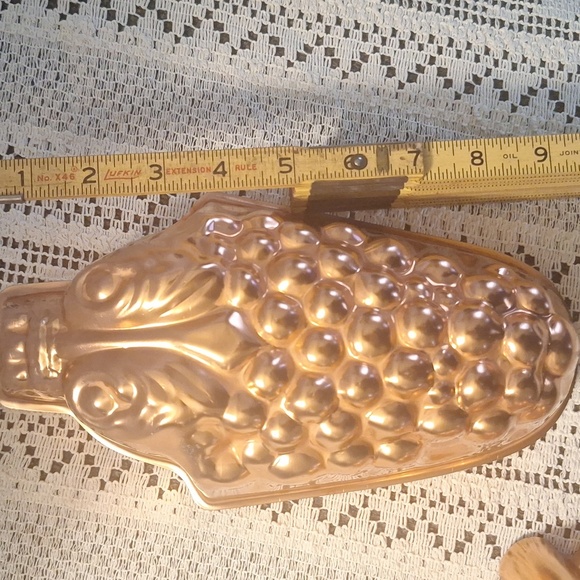 Vintage Traditional Jello / Cake Mold Copper Kitchen Decor Set Of 2 - Picture 9 of 10